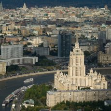 Число сделок на московской «вторичке» за месяц выросло на четверть