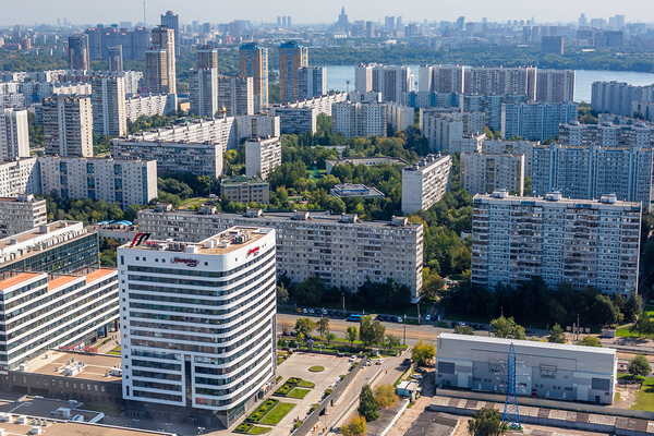 Названы районы Москвы с дешевыми домами